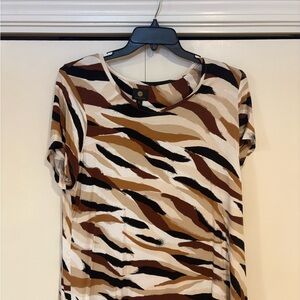 JM Collection Brown and Tan Animal Print Short Sleeve Top. P2P 22